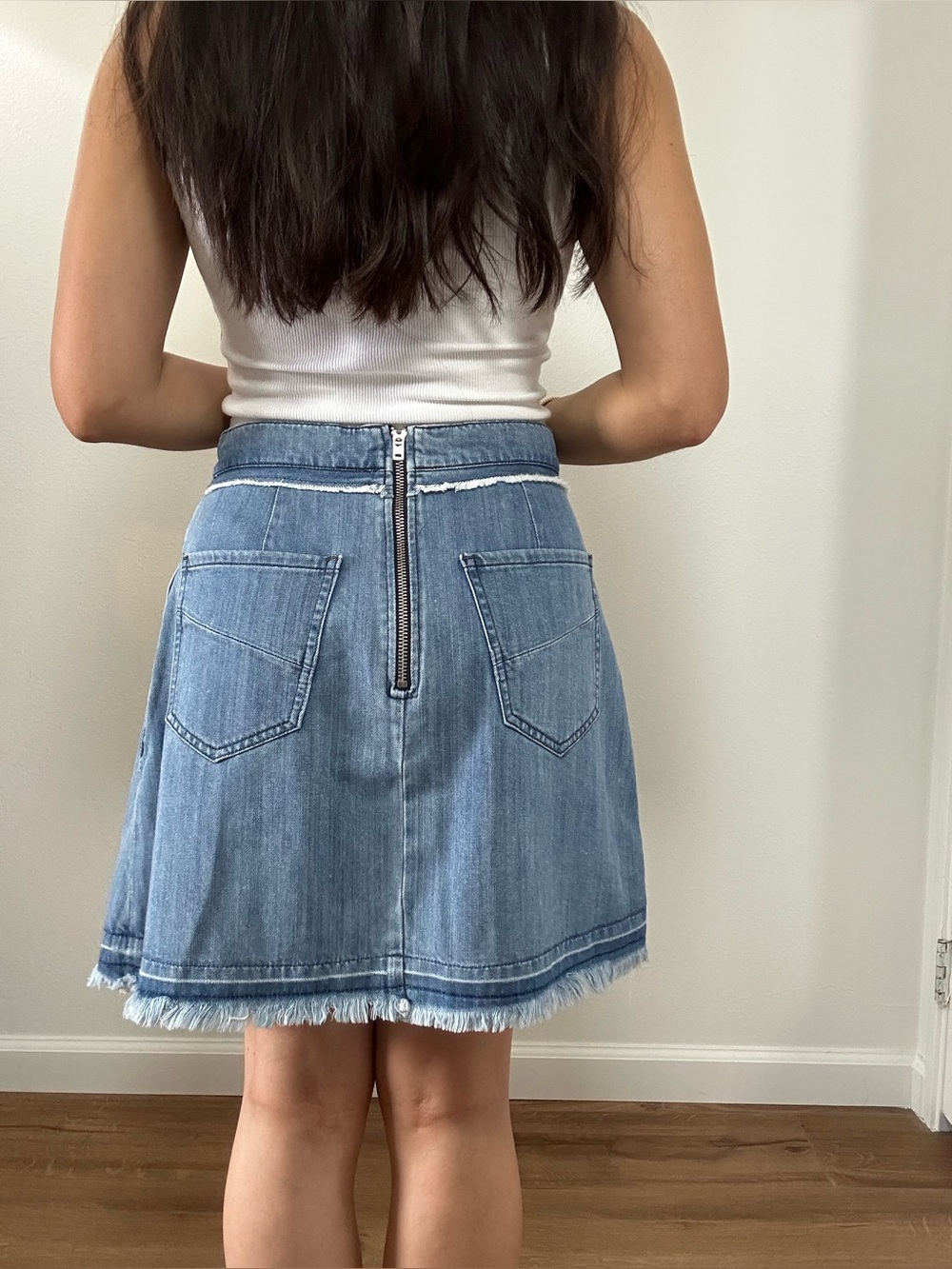 Ei8ht Dreams Light Wash Blue Denim Asymmetric Mini Skirt Fringe Hem Size M - Picture 2 of 14